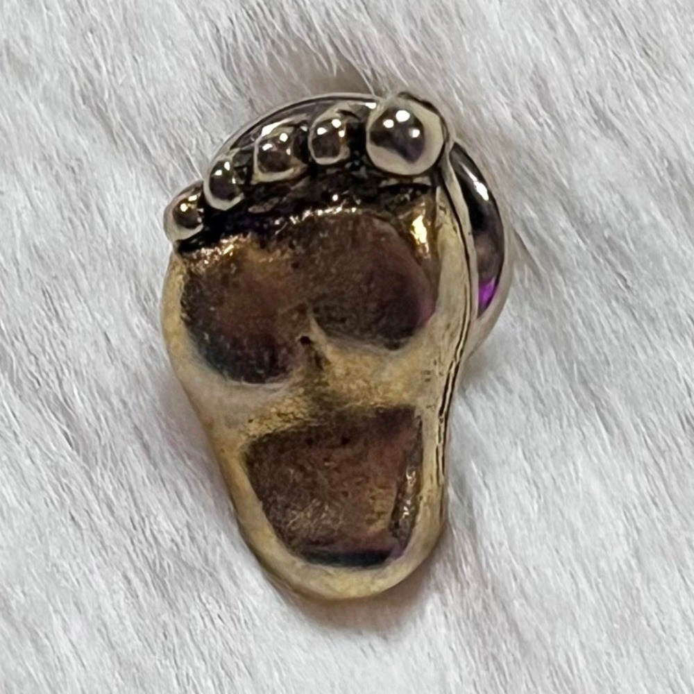 🔮 5/$25 Vintage Foot Pin‎